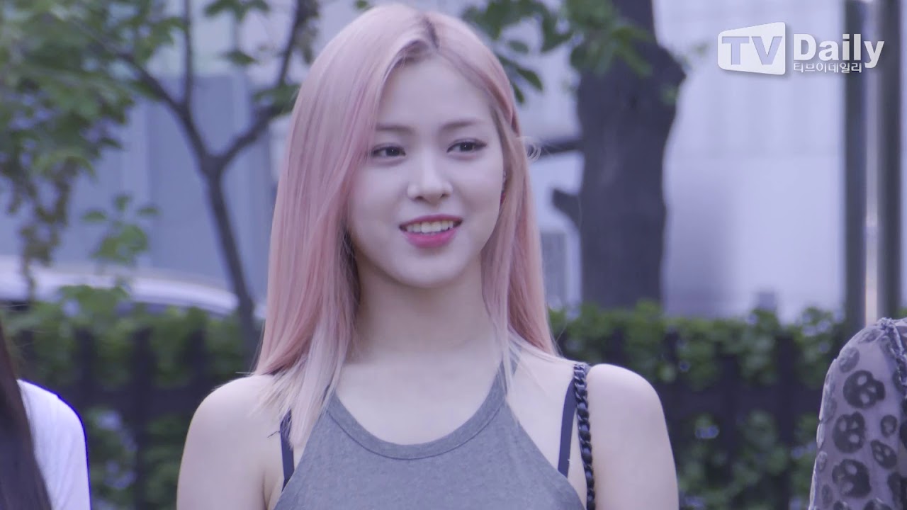 [TD영상] ITZY 류진(RYUJIN) ‘언제까지 예뻐질지 궁금해~’