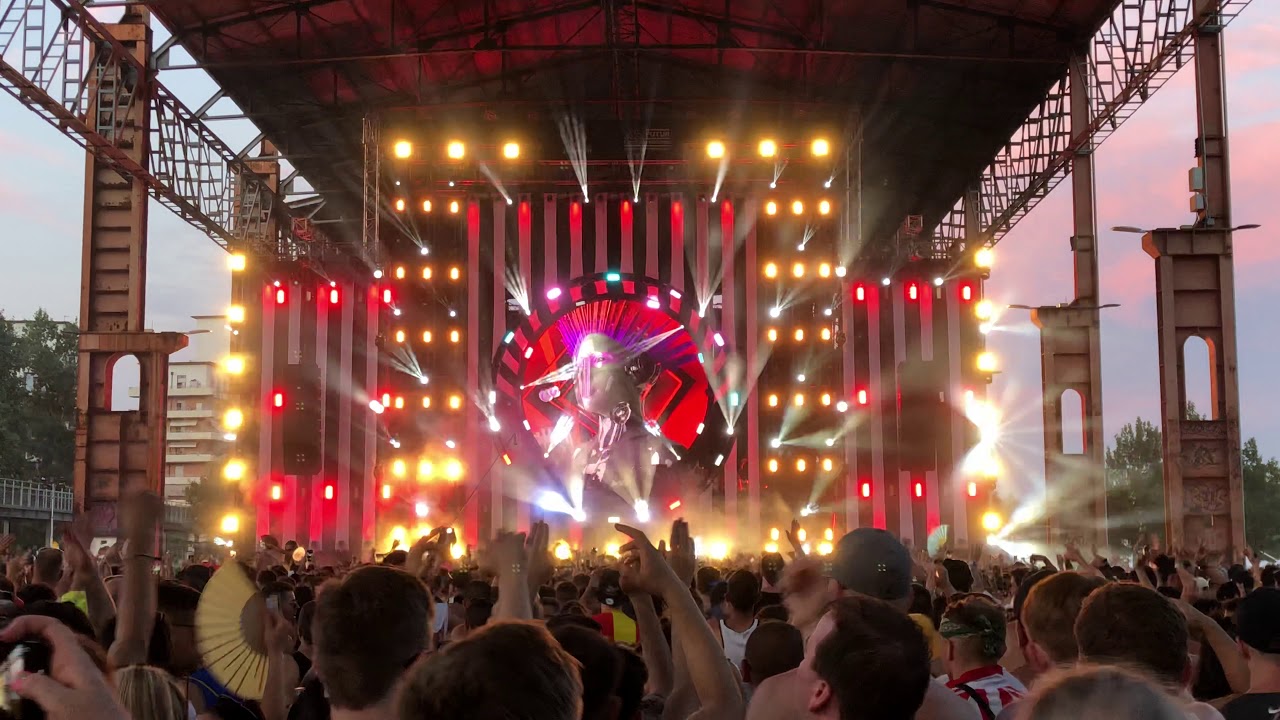 Nina Kraviz plays Bring - Randomer @ Kappa Futur Festival 2019