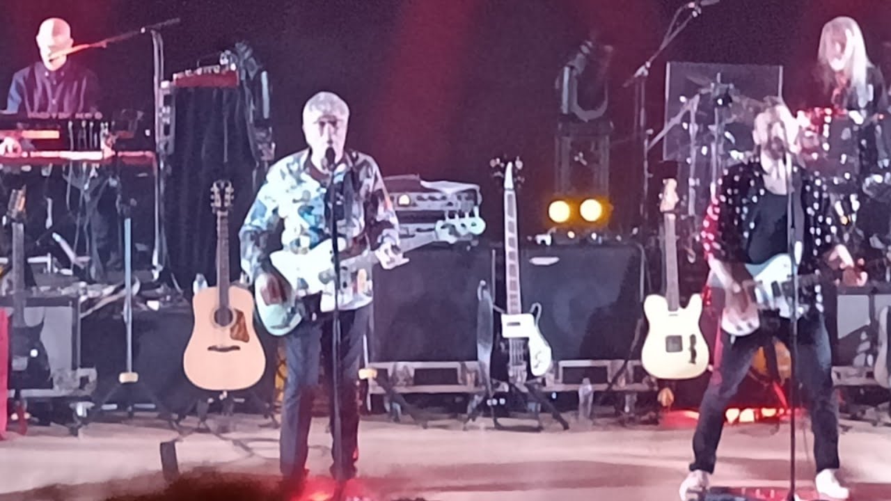10cc - 'I'm Not In Love' - Live at The Anvil - Basingstoke - October 29th, 2022, England