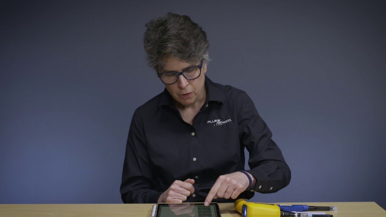 Perform an Automated Inspection with the FI-3000 FiberInspector™ Ultra by Fluke Networks