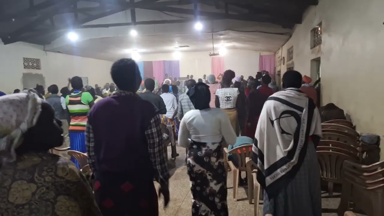 HOT LANGO PRAISE  YPM BETHEL CHURCH