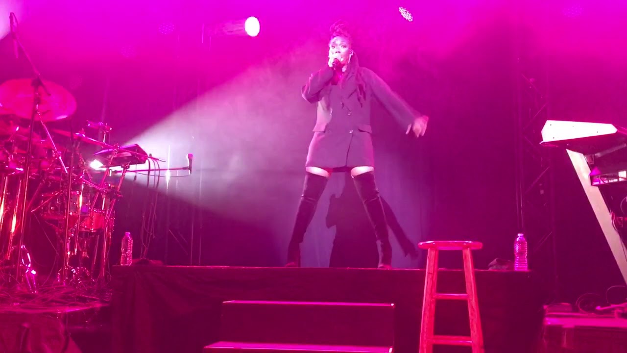 Brandy performs 