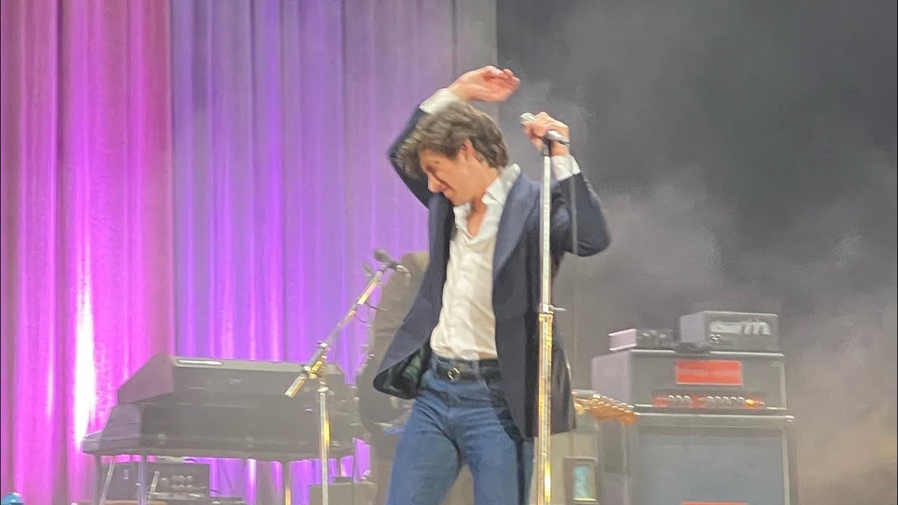 Arctic Monkeys - Teddy Picker (Coliseo Live Bogotá 2022)