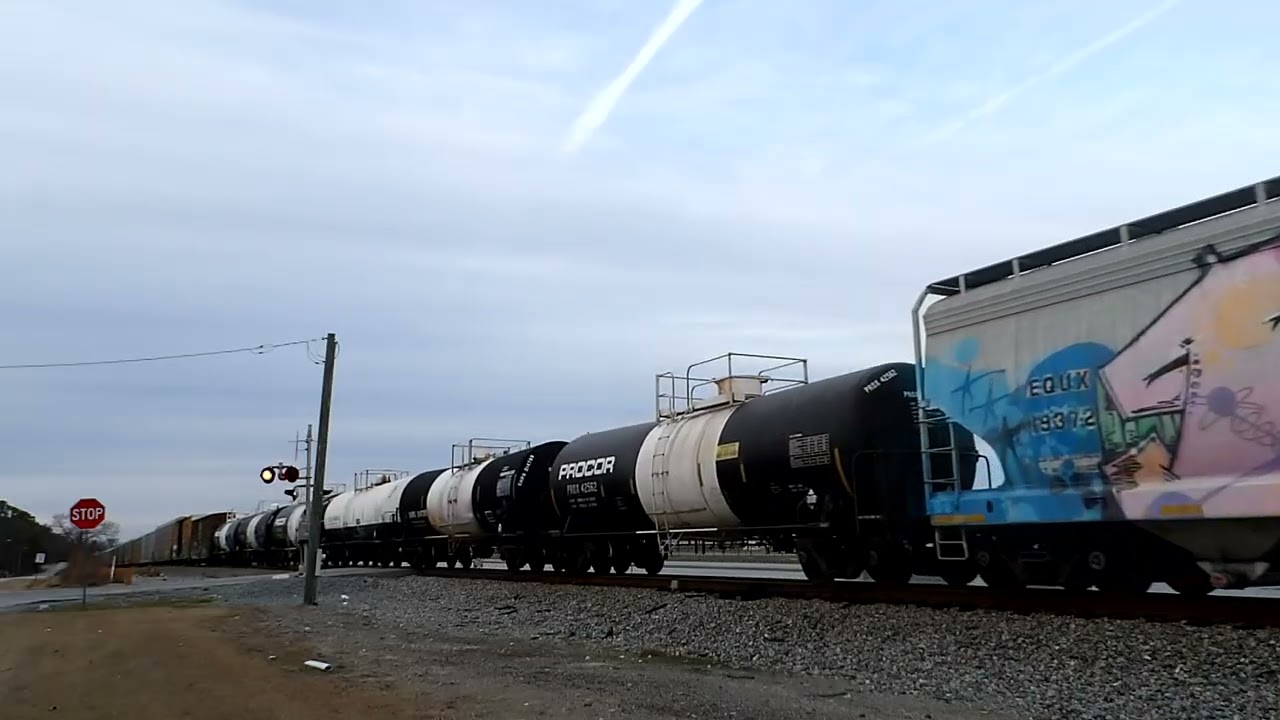 NS 7633 Slows to a crawl Leading NS 321 Through Warner Robins, GA 1-29-26