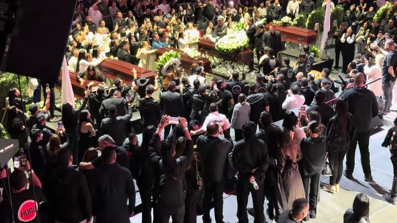 El Flaco le canta Mi &Uacute;ltimo deseo a Yeison Jim&eacute;nez en Su homenaje