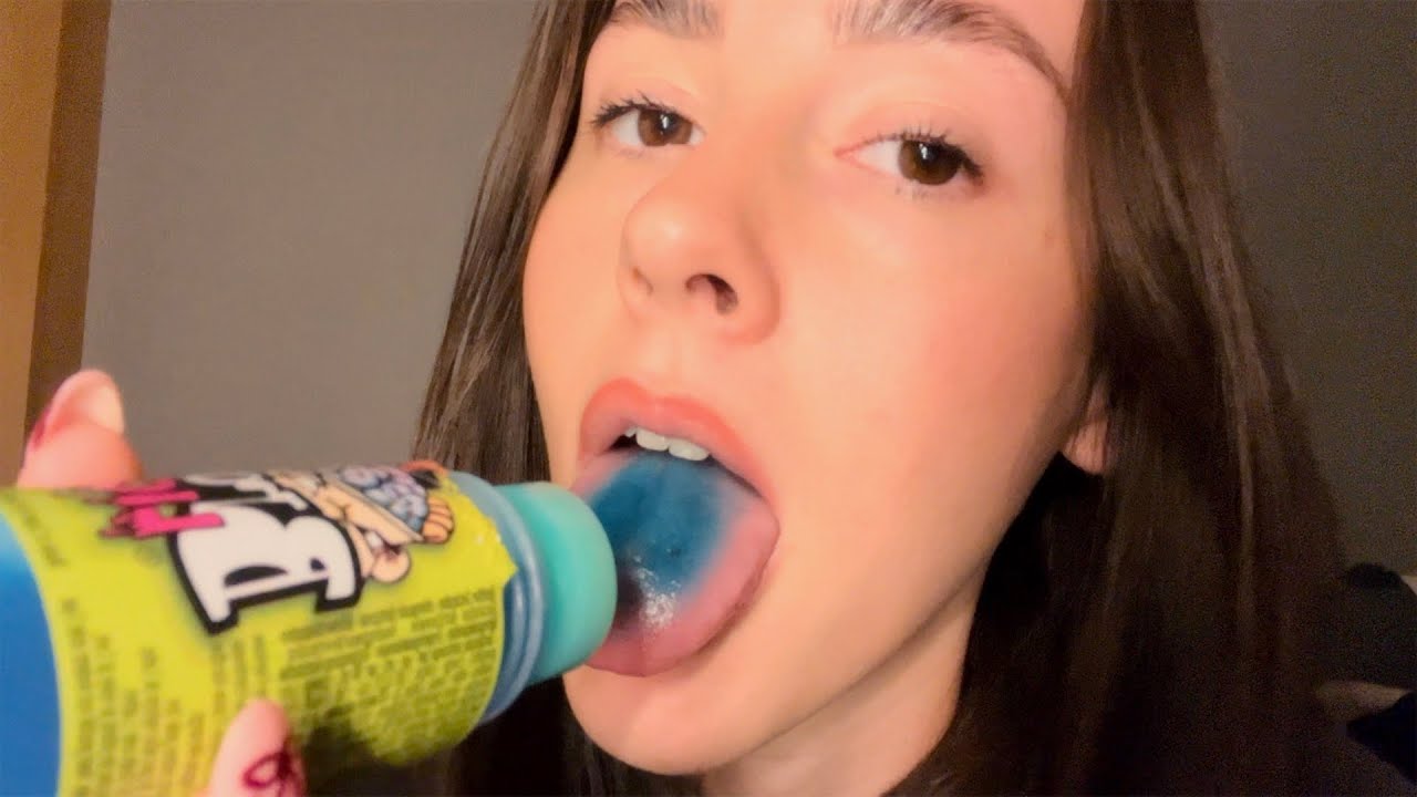 ASMR- Tongue tapping/spit painting with candy🍬 (mouth and liquid sounds)