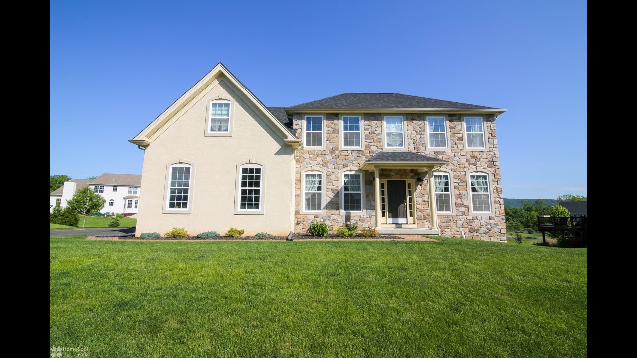 4885 Hycliff Chase, Center Valley, PA 18034