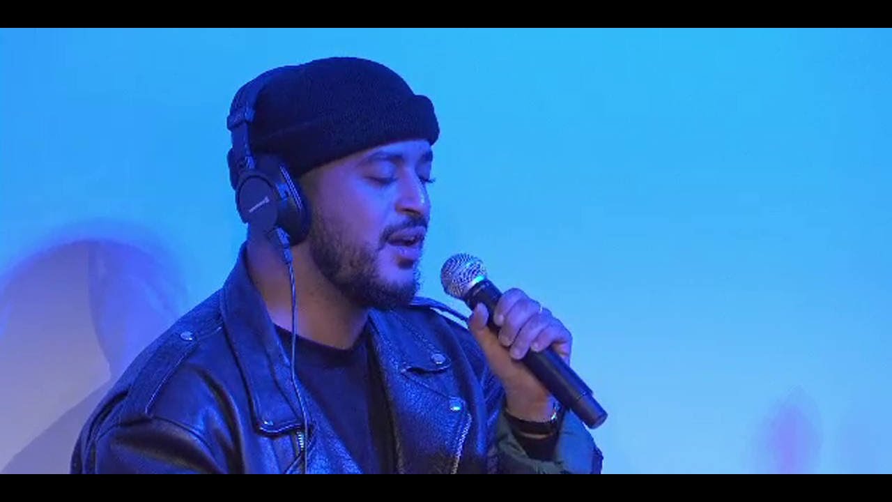 Slimane chante en live 