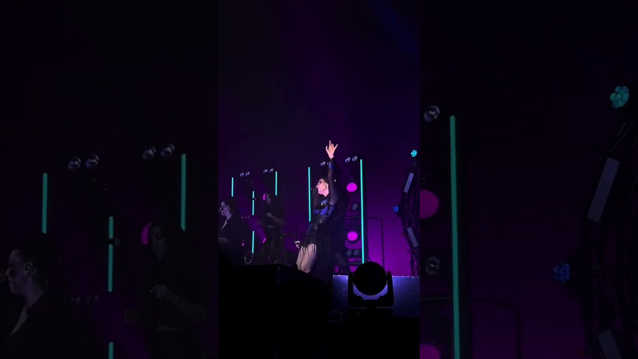 Sin ti todo anda mal - Malú (Concierto en el Liceu 13/02/2024)