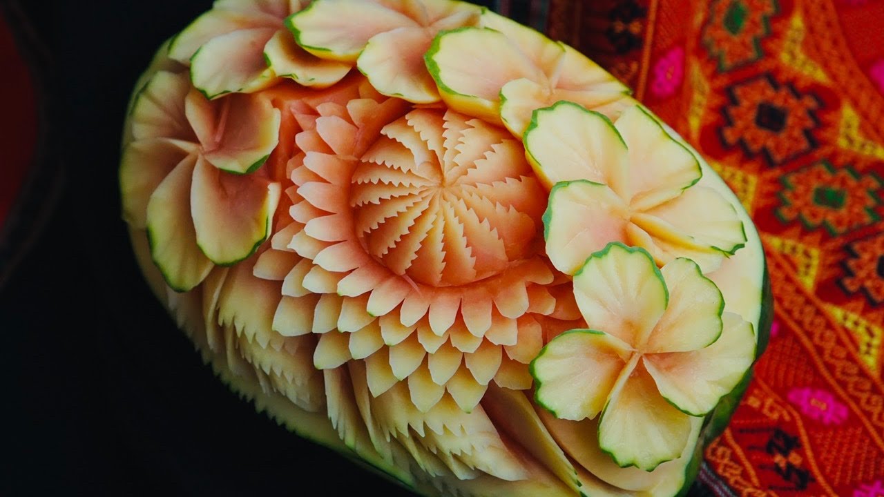 Beautiful mixed design papaya carving | Fruit carving | by chef namtarn