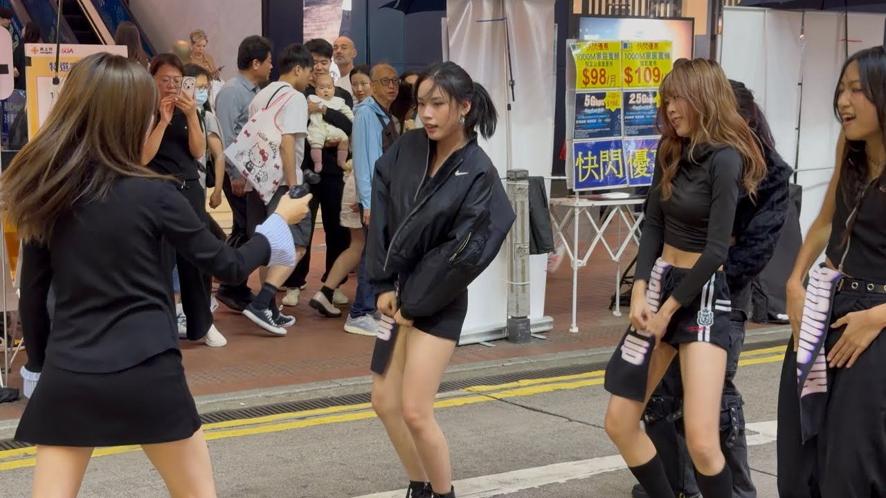 Street dancing performance 