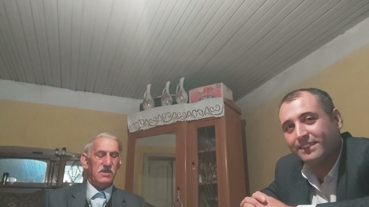 Aşıq Sabir Saraçlı _ Məşhur şair-aşıq Qul Qaranının (Qaranı-Emin-Abdulla-Emin-Paşa-Sabir) ötücəsi.
