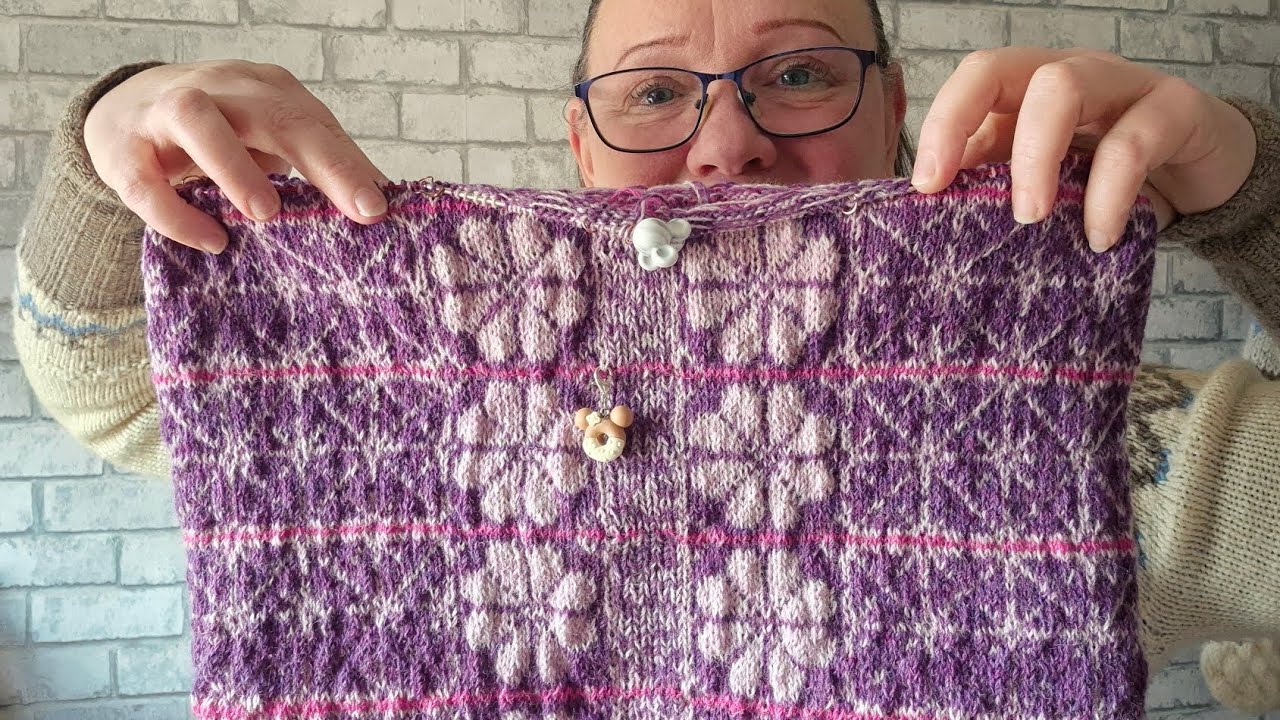 The Woolly Knitter brei en haakvlog 74: Fossveien sweater, nightshift shawl en knoopjes stress. 