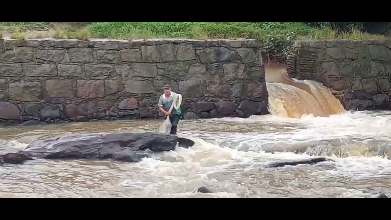 🔥 TESTANDO A TARRAFA NA BARRAGEM DEPOIS DA CHUVA – SÓ ÁGUA BARRUADA!