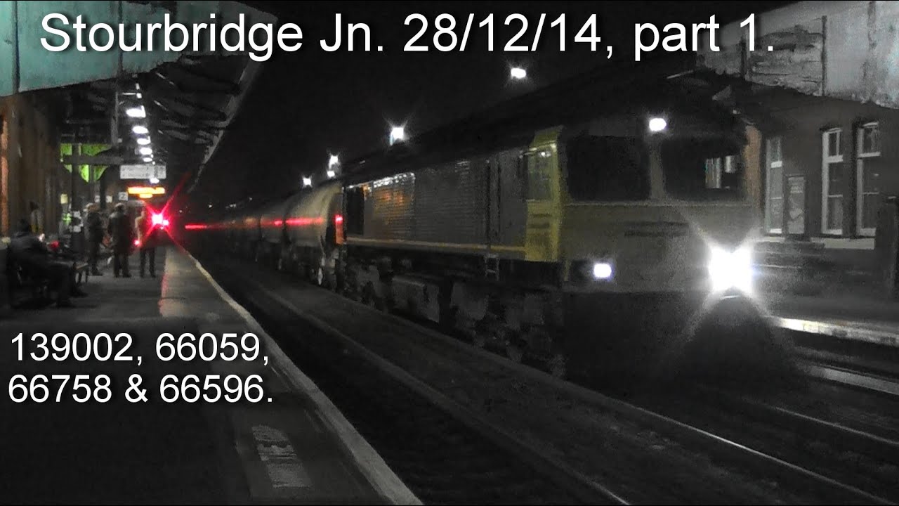 Old videos from 2014. Dark Side diverts, Sheds & a Dodger. Stourbridge Jn. 28/12/14, part 1.