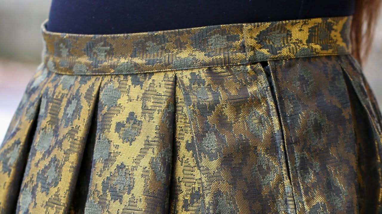 Classic zipper waistband stitching on a skirt video tutorial - box pleats skirt GRAZIA