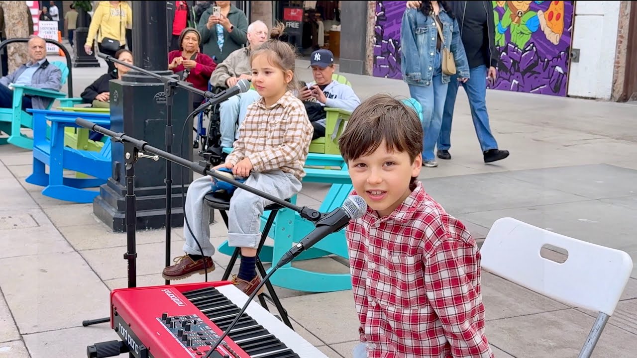 L.O.V.E. - 4-Year-Old Singer Joins Me | People Were AMAZED