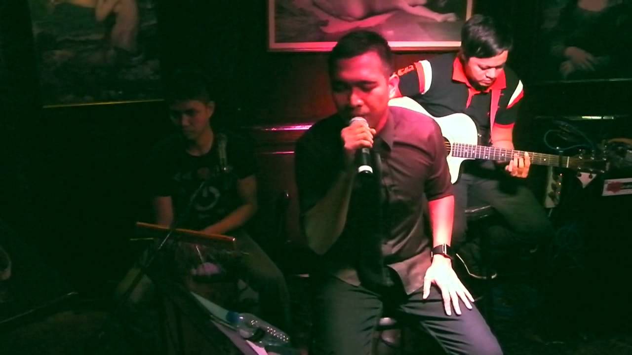 There's No Easy Way To Break Somebody's Heart - James Ingram by Thor Dulay @ Cafe Marcello