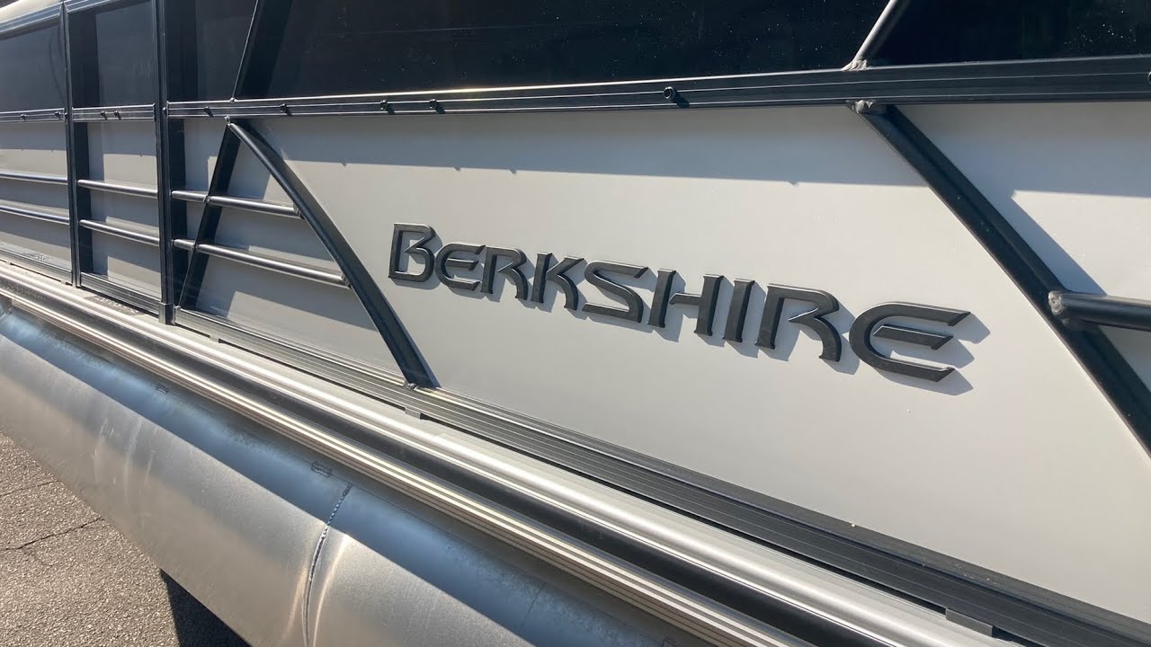Berkshire Pontoons - LE, CTS, & STS Series Walk-Through