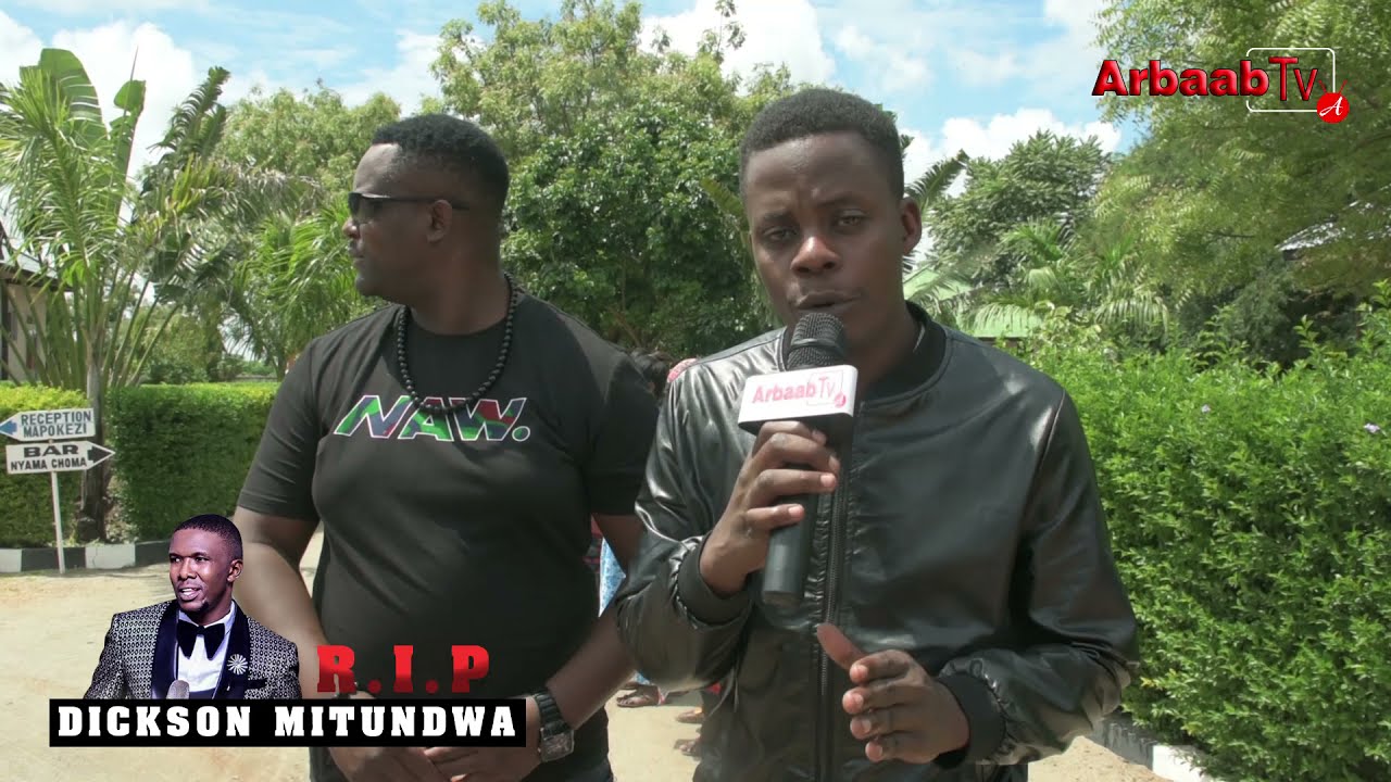 MAJONZI: WADAU MBALI MBALI SHINYANGA WAUNGANA BARABARANI KUUPOKEA MWILI WA MC, DICKISON MITUNDWA