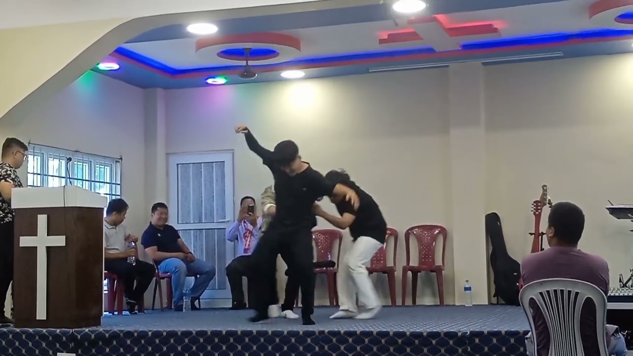 Gau gau sahar sahar // Adrian Dewan // cover dance by@nepalichristinboys392