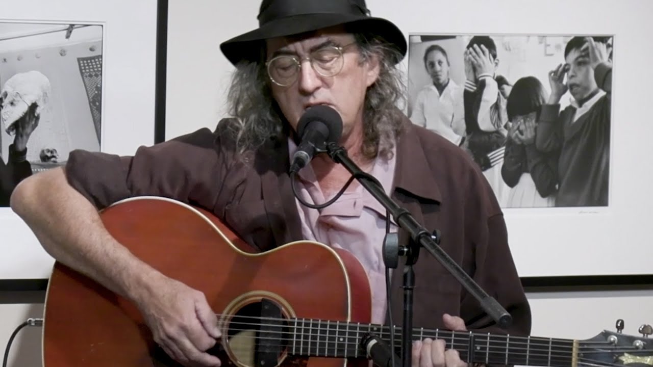 James McMurtry sings 
