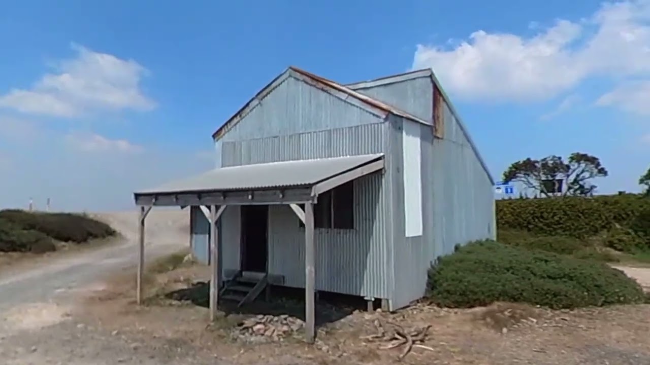 Bright, Victoria. Free camping at Smoko.