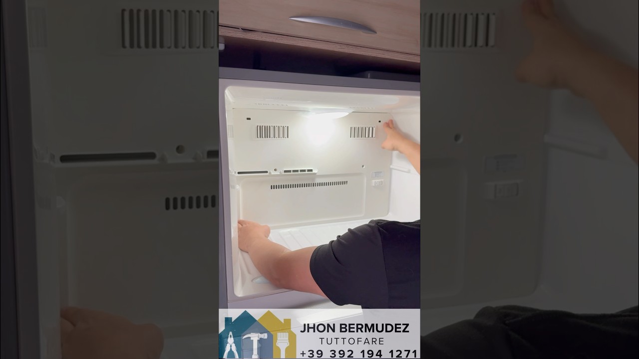 Riparazione di frigorifero, Reparaci&oacute;n de nevera, refrigerator repair