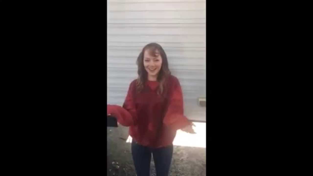 Emma Stone ALS Ice Bucket Challenge in reverse