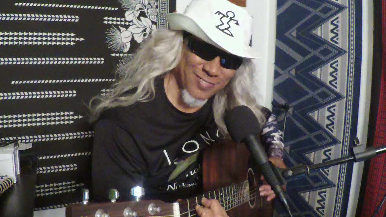 IMUA MOLOKAʻI PANIOLO / ORIGINAL HAWAIIAN MUSIC by : LONOMUSIC