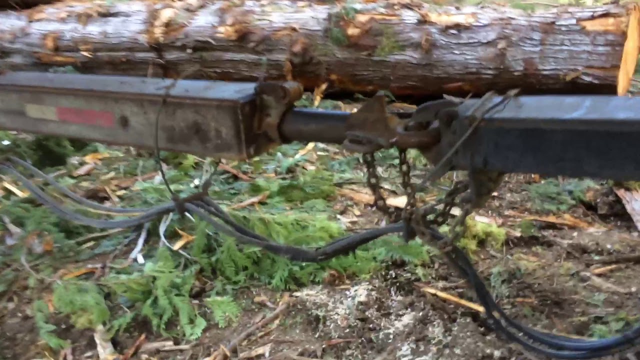 How a log trailer compensator works.