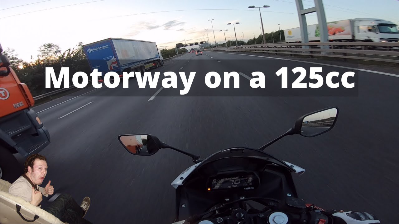 Motorway Ride on 125cc *We Broke The M6 Toll* - Yamaha YZF-R125 #14