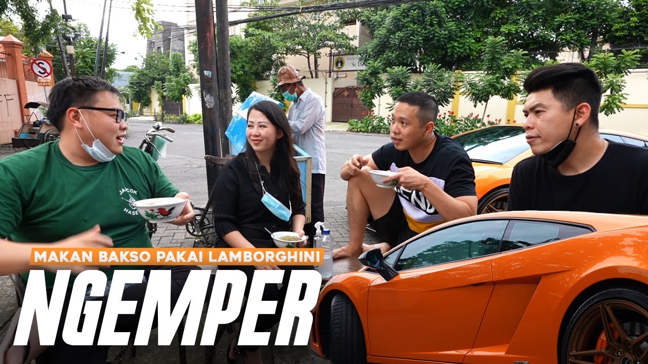 KAKEK INI KAGET KITA BORONG BAKWAN PAKE LAMBORGHINI