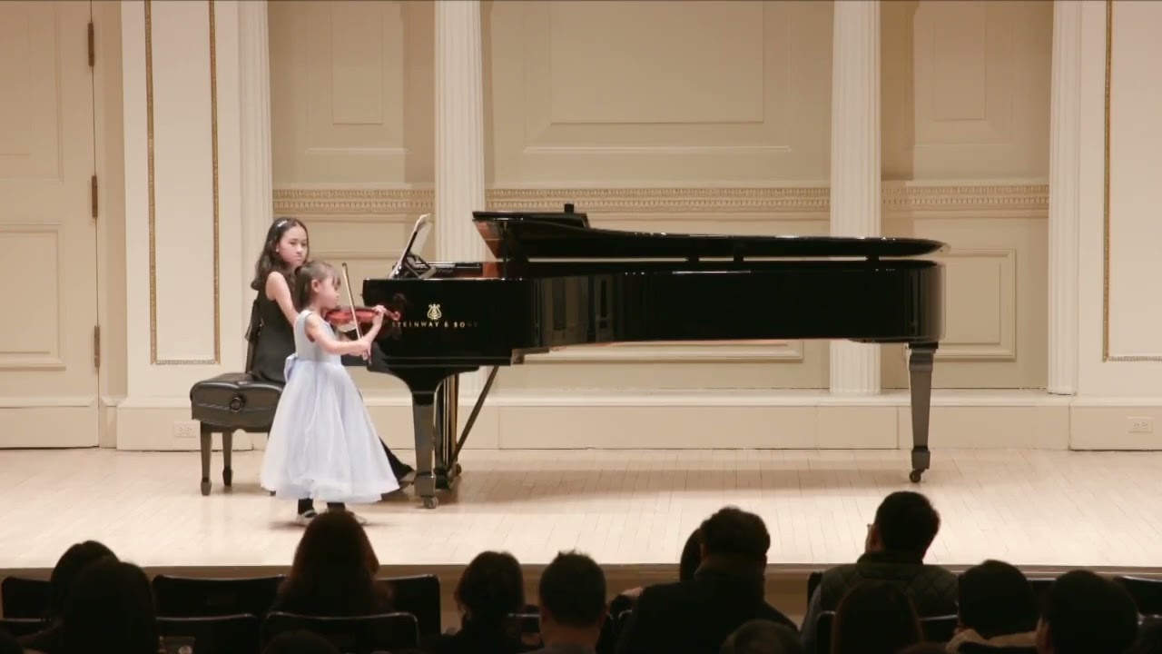 Makana Herrán (age 6), Vivaldi “Spring” at Carnegie Hall 