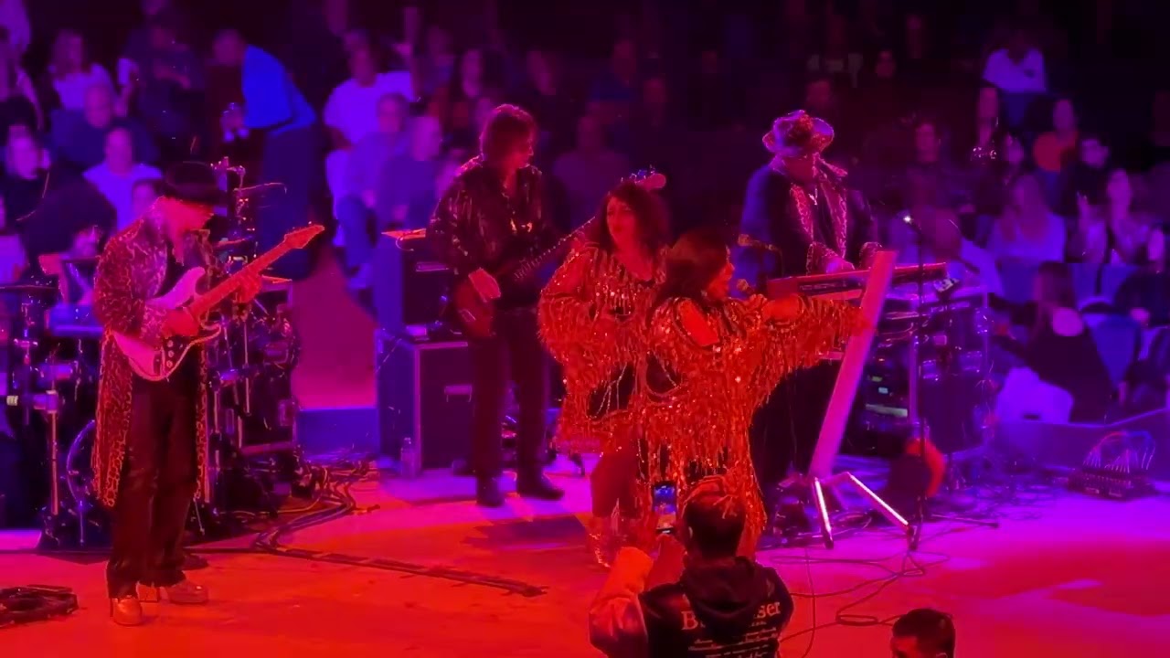 Disco Unlimited - Disco Medley - Live @ NYCB Westbury on 12/30/2022.