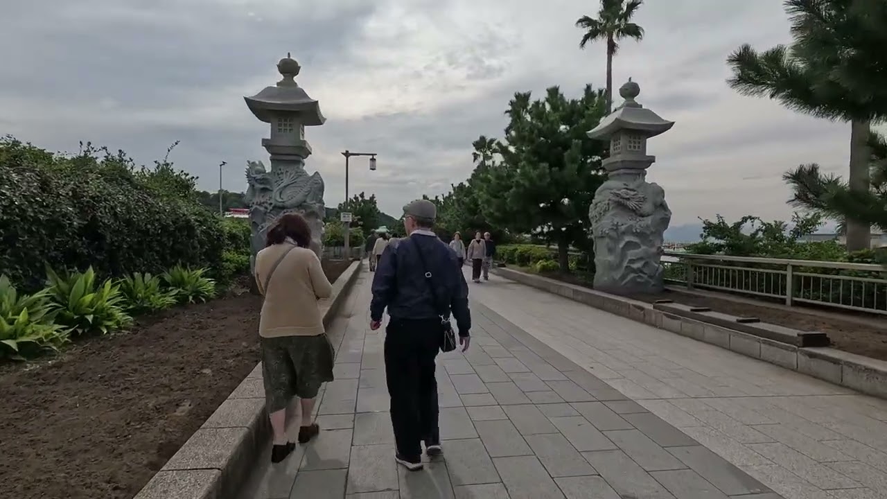 由江之島站步行至江之島海蠟燭