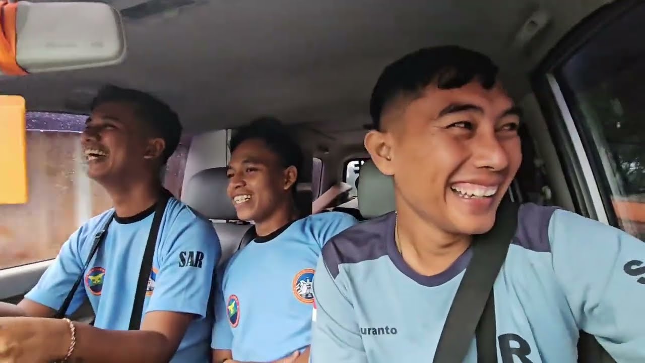 Agenda hari ini balek ake kloso trus angkrem alias turu udan deres guyss.. sore voly nunggu buko😁😁