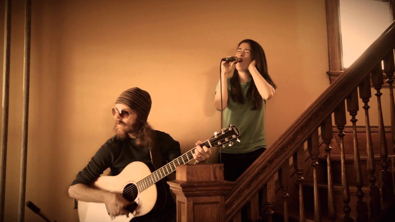 Hilary Thavis & Gaia Groove | The House of the Rising Sun
