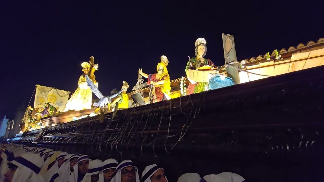 En su Urna va Jesús / Cruce de tres esquinas - Jesús de la Merced 2024