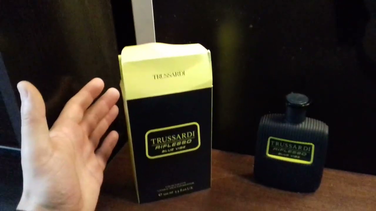 Trussardi blue vise