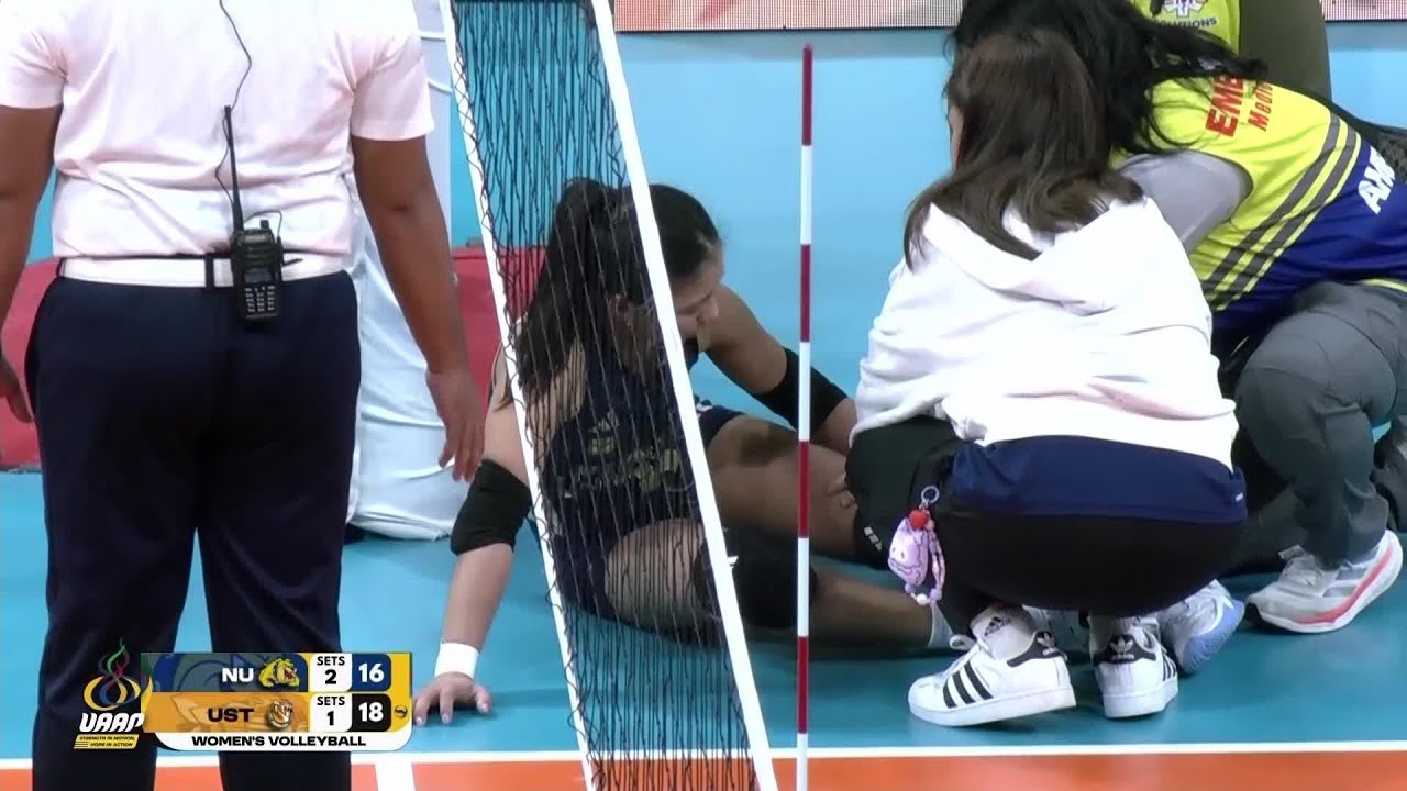 NU’s Shaira Jardio INJURY SCARE during Set 4 | UAAP Season 88 Women’s Volleyball