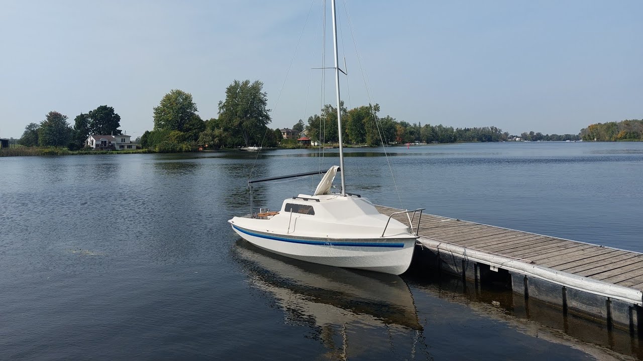 Micro Cruiser Sailboat Review  Mistral 16