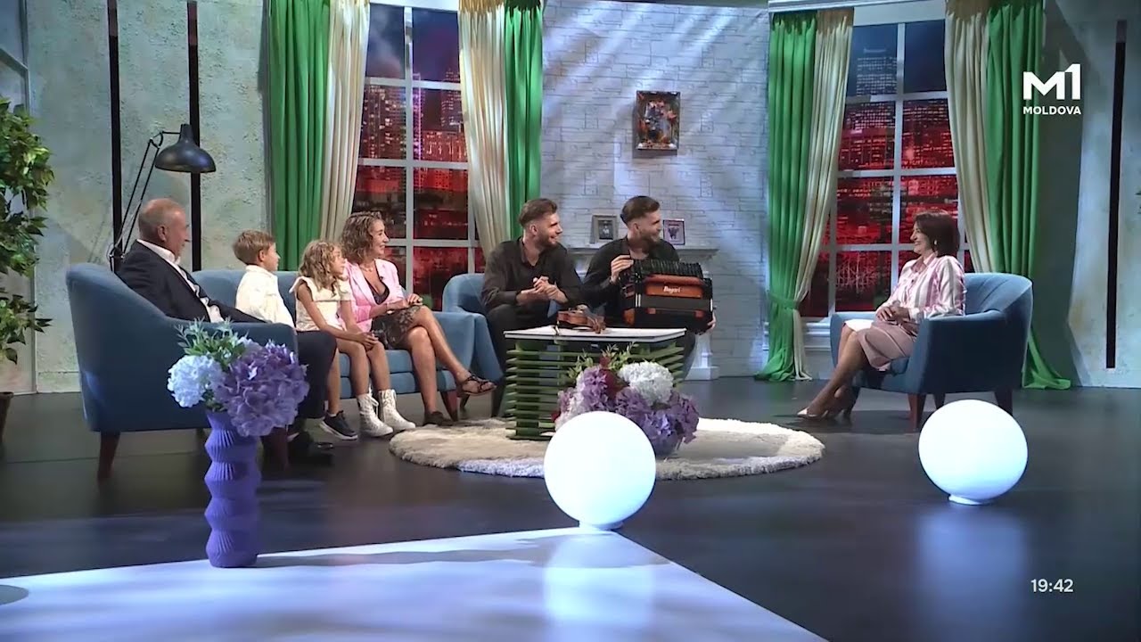O seara in familie cu gemenii Ion si Emil Cardaniuc, Maxim si Madalina  Butnariuc