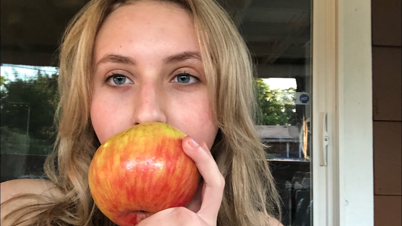 ASMR Eating An Apple | no talking