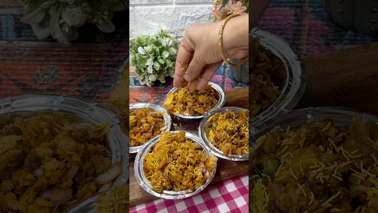 Kolkata Famous Churmur Chaat Recipe | Crispy & Chatpati Street Food #shorts #youtubeshorts #viral