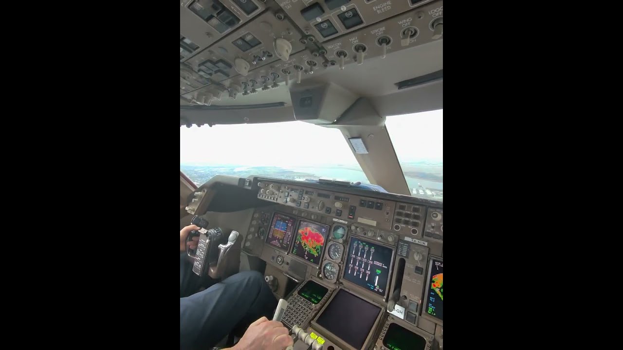Softest LANDING ever, BOEING 747 LAND At JFK.  