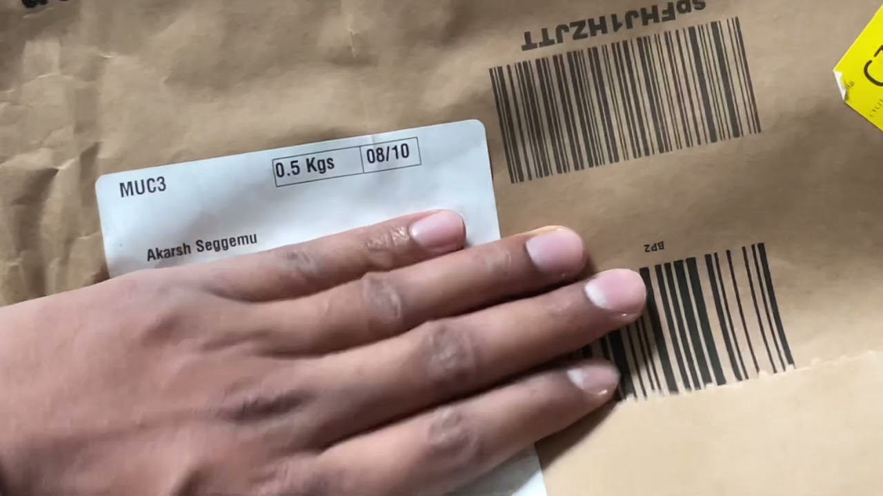 Unboxing THULE Gauntlet Sleeve for 13&rdquo; MacBook Pro