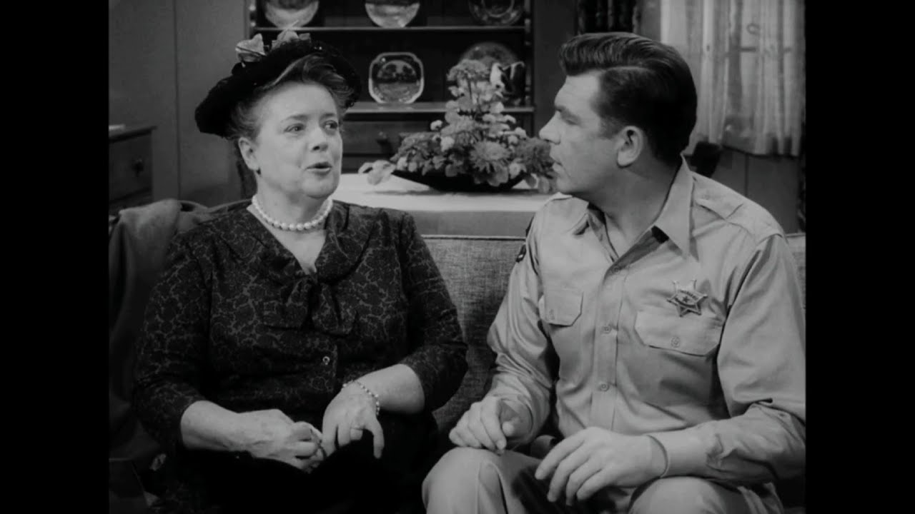 Aunt Bee Comes Home | The Andy Griffith Show