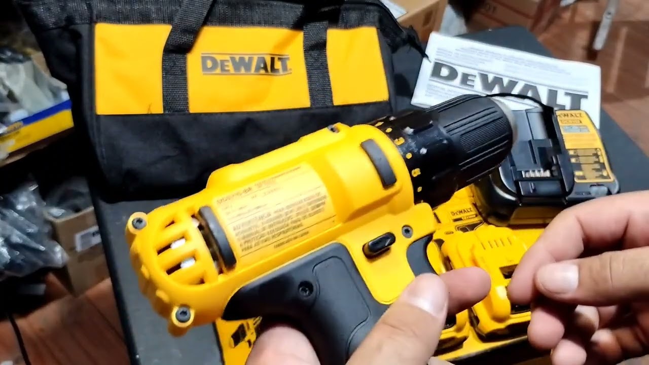 Parafusadeira Furadeira 3/8 12v Dcd710b da DeWalt