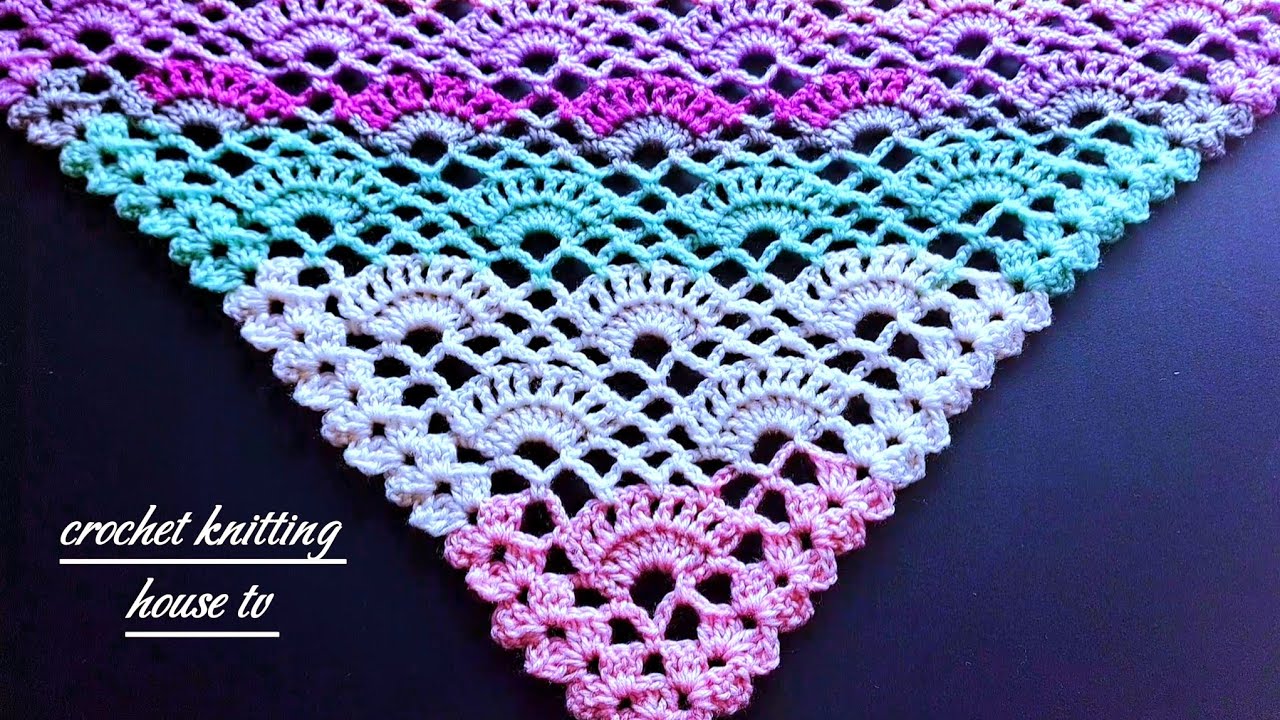 Parfait❗️Comment faire un châle magnifique facile pour débutants /châle crochet  triangle facile